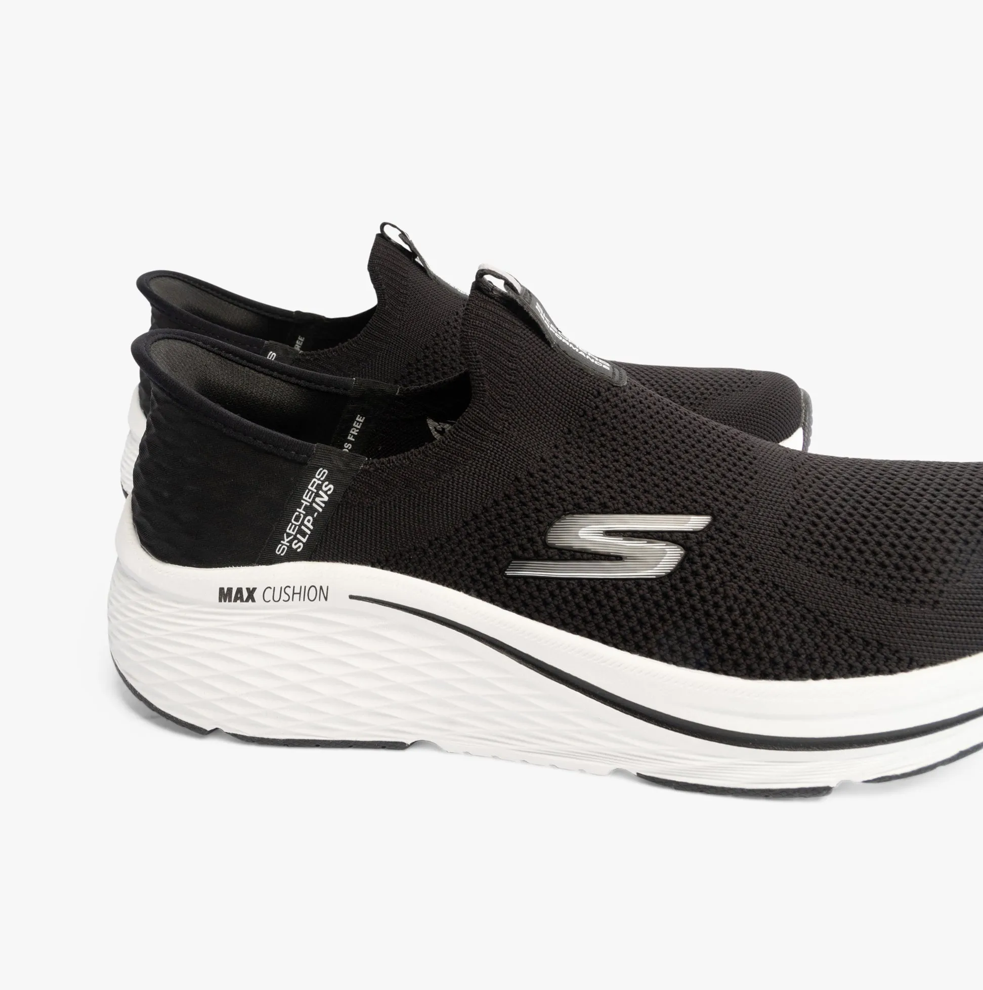 129611/BKW MAX CUSHIONING ELITE 2.0 - Womens Trainers Black/White
