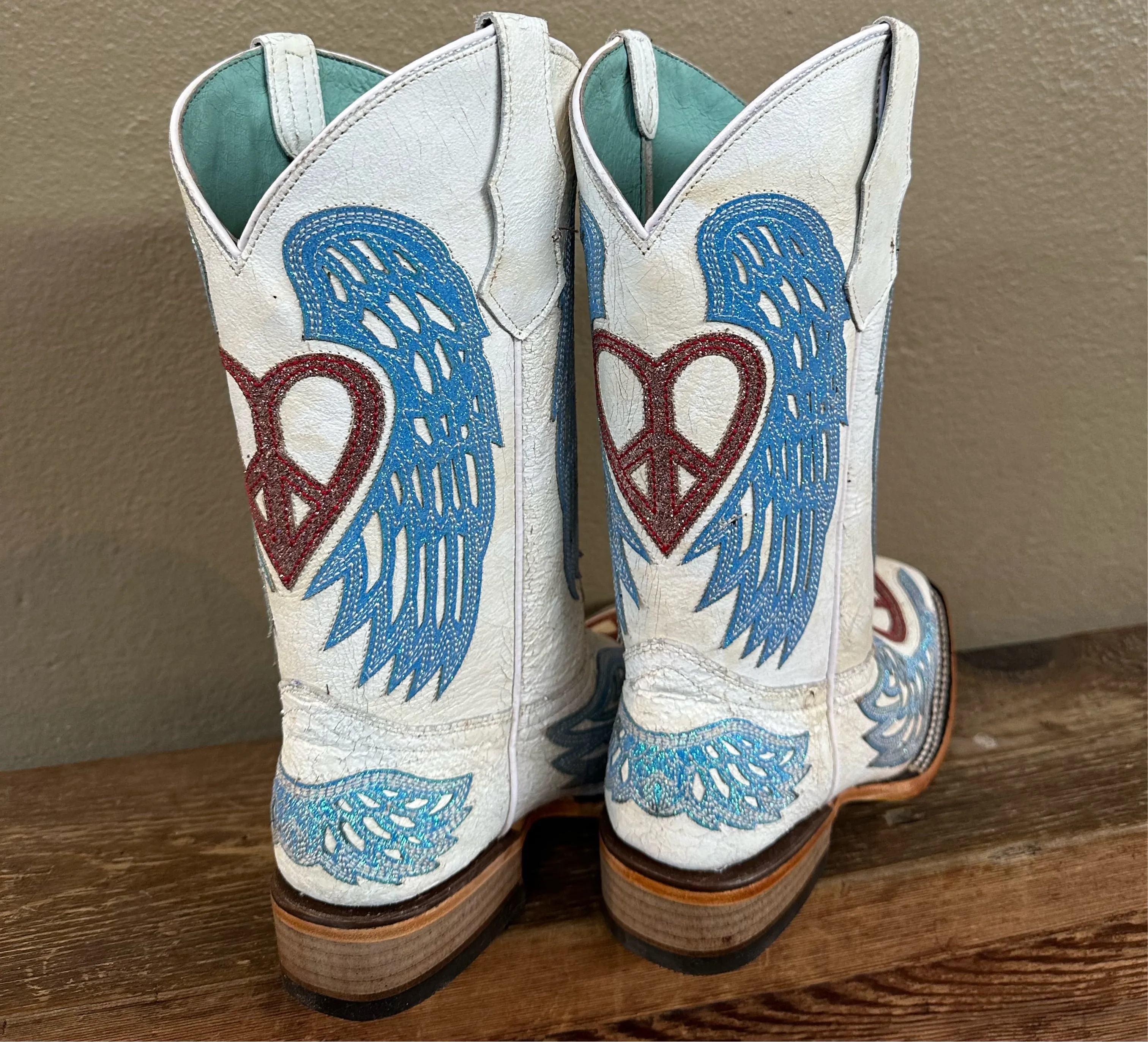 Boot SQ White/Blue Heart T0147