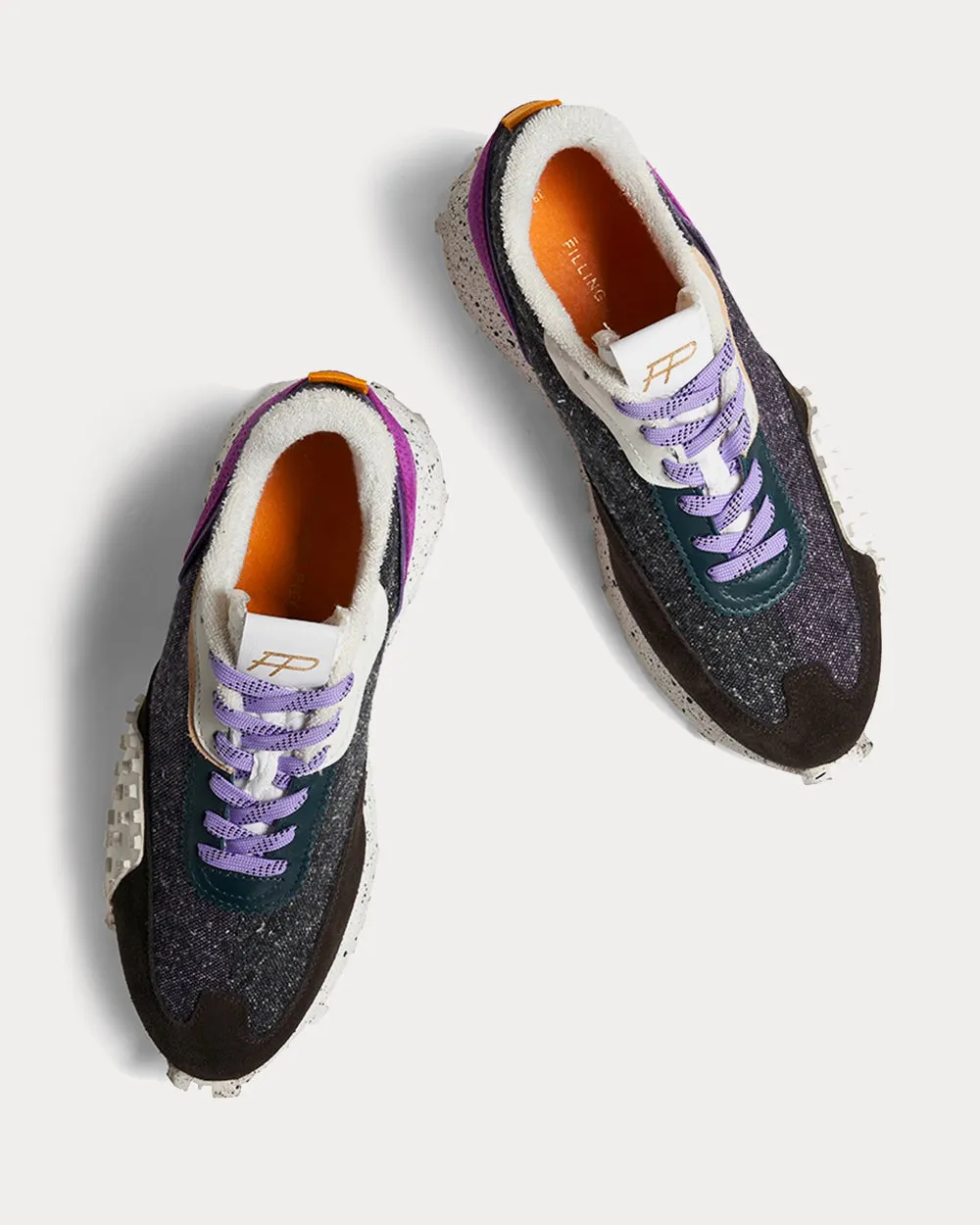 Crease Runner Wind Purple/Black Low Top Sneakers