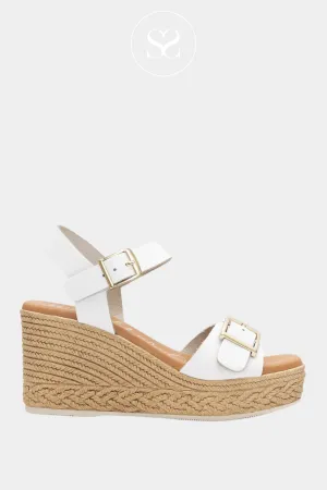 OH MY SANDALS 5726 - WHITE LEATHER BUCKLE WEDGE SANDALS