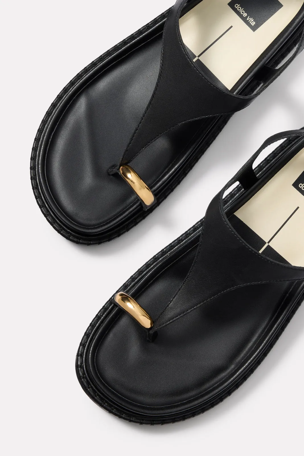 Stefan Sandal